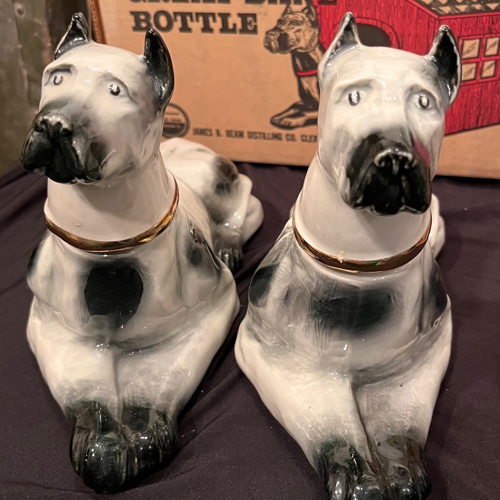 Pair of Jim Beam great Dane bottles 1976